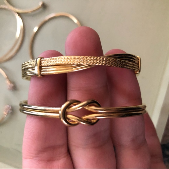 ☀️ Set of 6 Gold Tone Bracelets - Picture 2 of 4